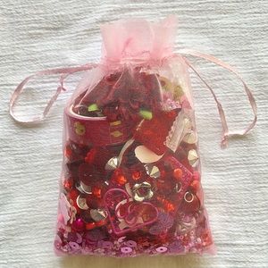 Red/Pink 9 oz Semi-Mystery Crowcore Confetti/Bead Soup